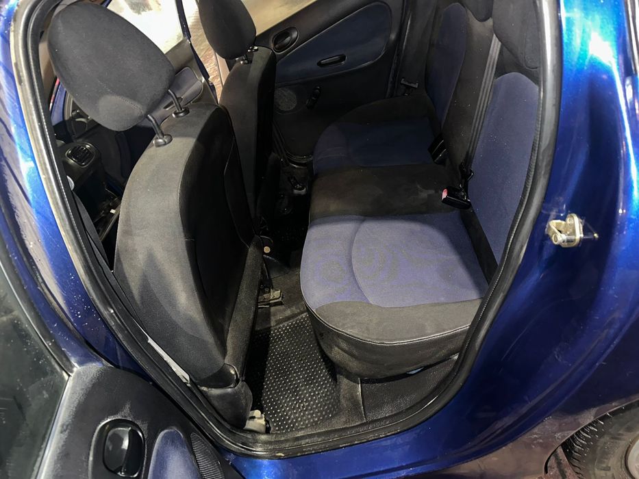 Vând Peugeot 206