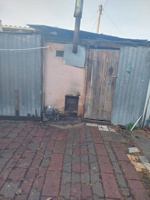 Дача с кирпичным домиком