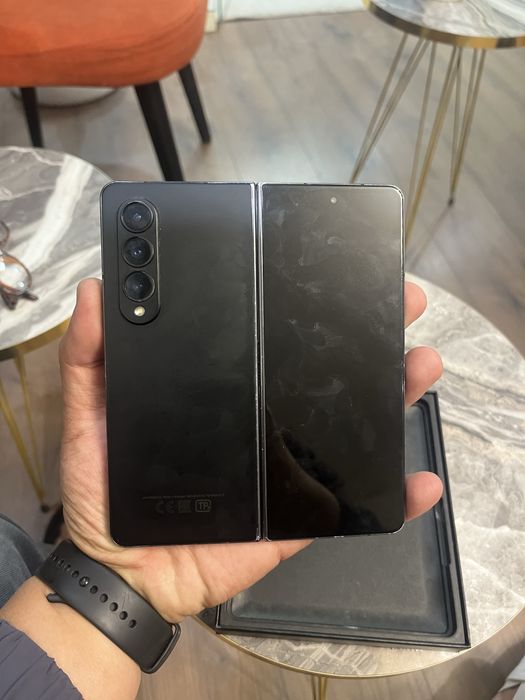 Samsung Z fold 4