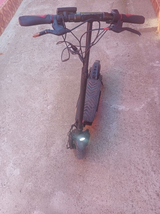 Vând/Schimb Trotineta electrica Smartgyro crossover x2 pro