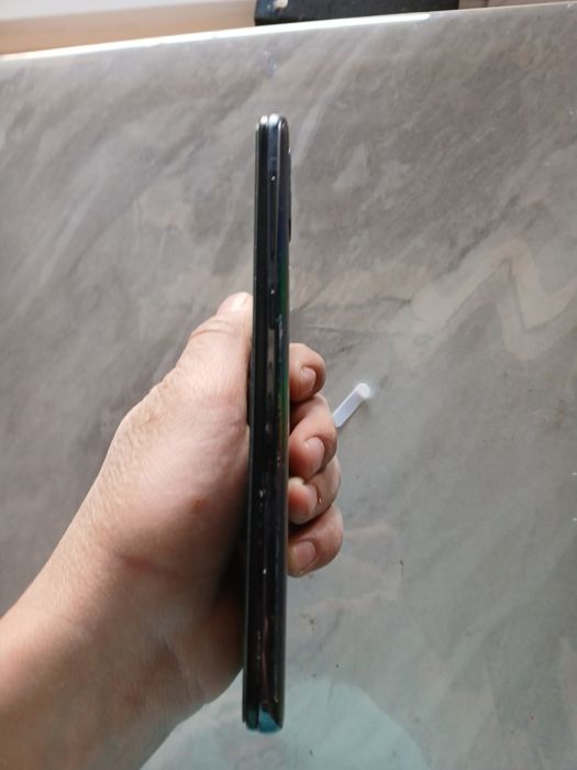 Samsung galaxy a50 xotira 64/ 400.000 SOʻM