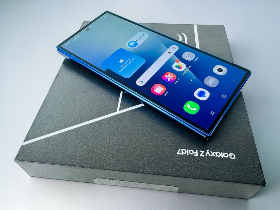 Samsung Galaxy Z Fold 7 5G 256GB 12RAM Blue Shadow 2г. Гаранция