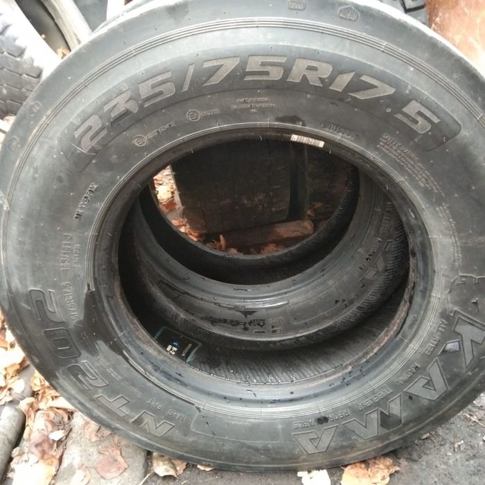 Продам автошины на грузовой транспорт