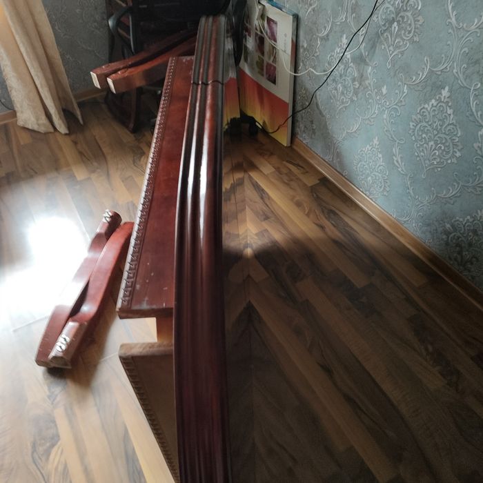 Продам стол в хорошем состоянии