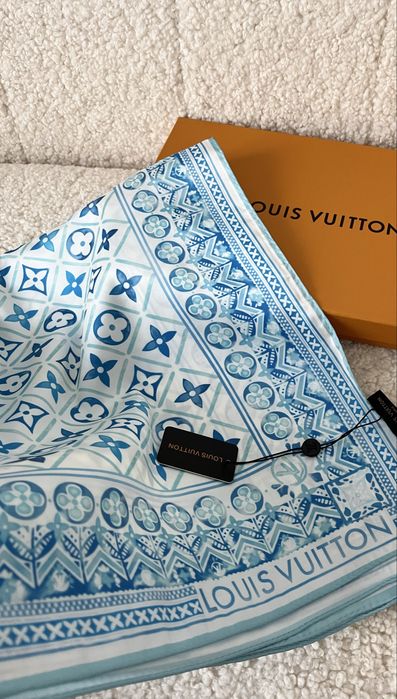 L дамски шал New Season