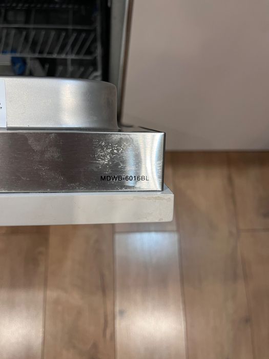 Продам посудомоечную машину Midea