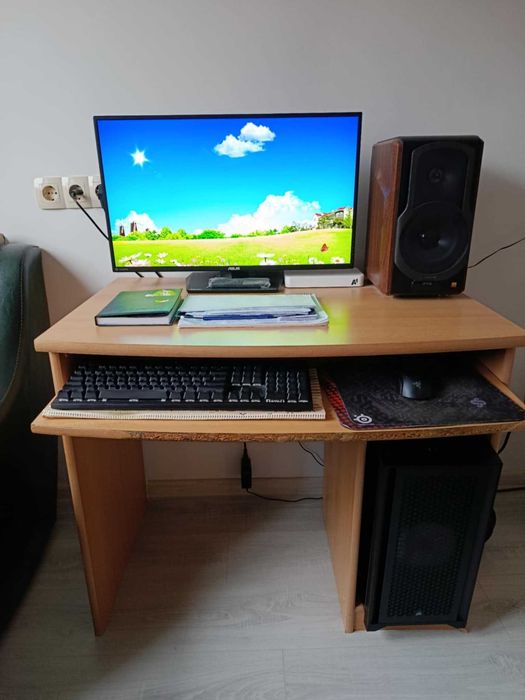 Бюро с плъзгащ рафт