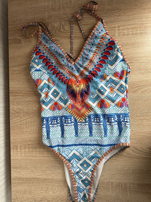 Купальники . Цена за все .
