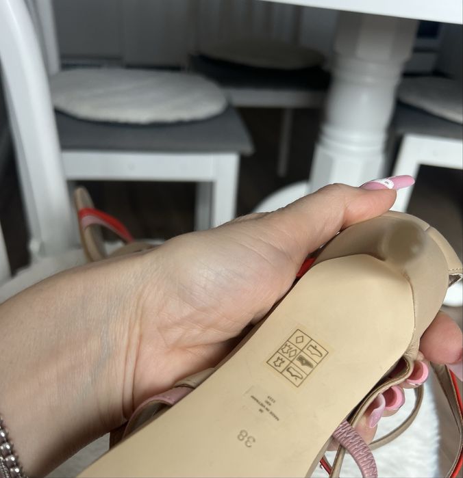 GUESS sandale piele naturală 38 NOI toc 10 cm