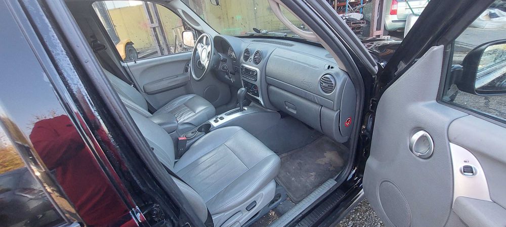 Jeep Cherokee 2,8 CDI, Джип Чероки на части! 
Юли 2006