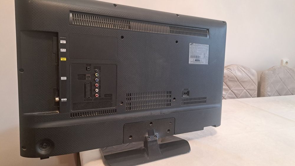 Телевизор Samsung Диагональ: 32" (81 см)