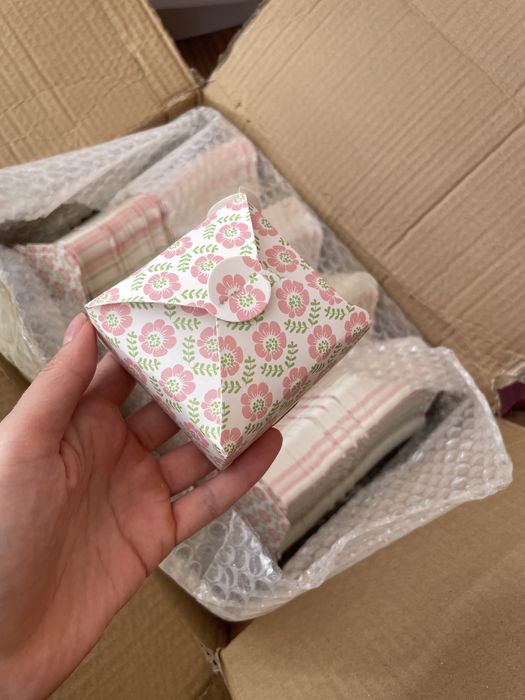 Продам бонбоньерки