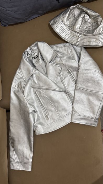 Куртка кожаная жилетка на девочку подростка