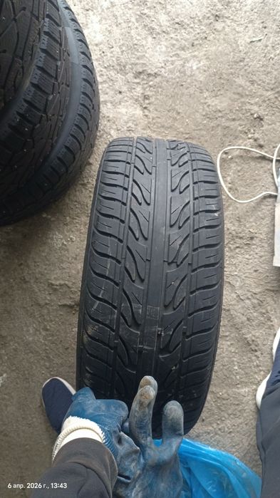 Шины летние 225/45/18