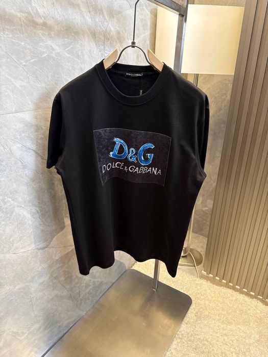 Tricou negru model nou