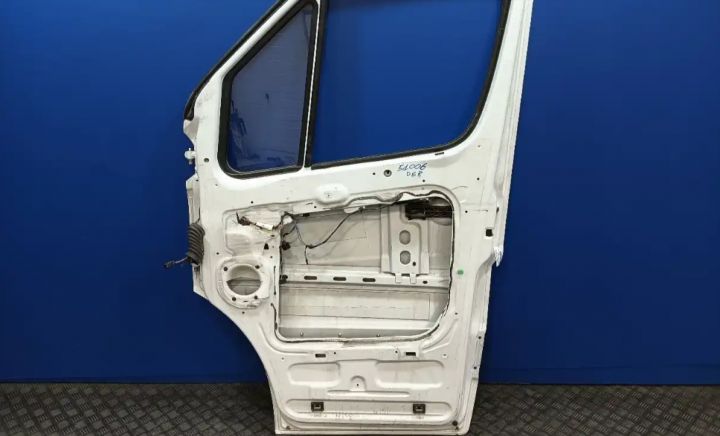 Usa fata  dreapta alba Mercedes-Benz Sprinter a 2-a generatie 906