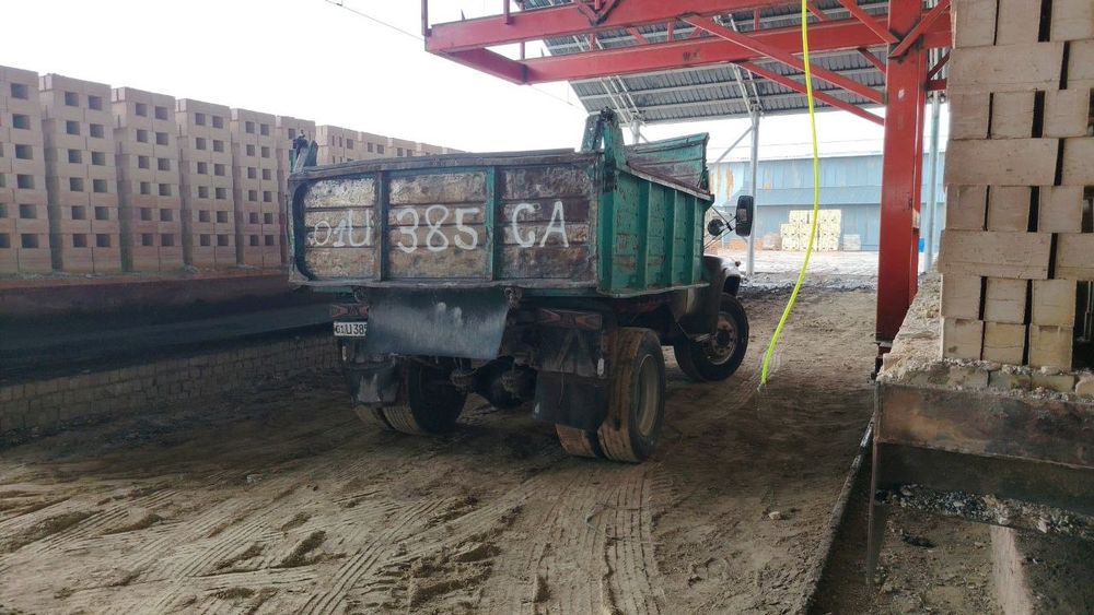 Zil sotiladi yili sal eskiro