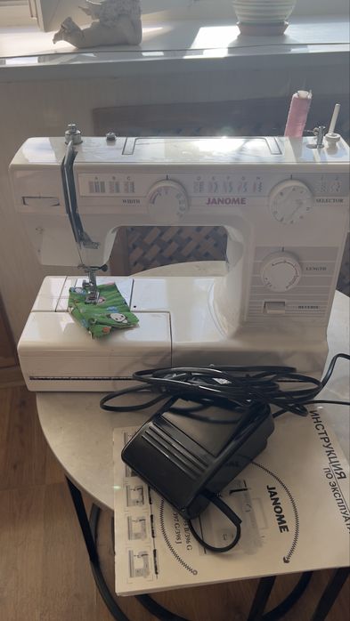 Швейная машинка Janome