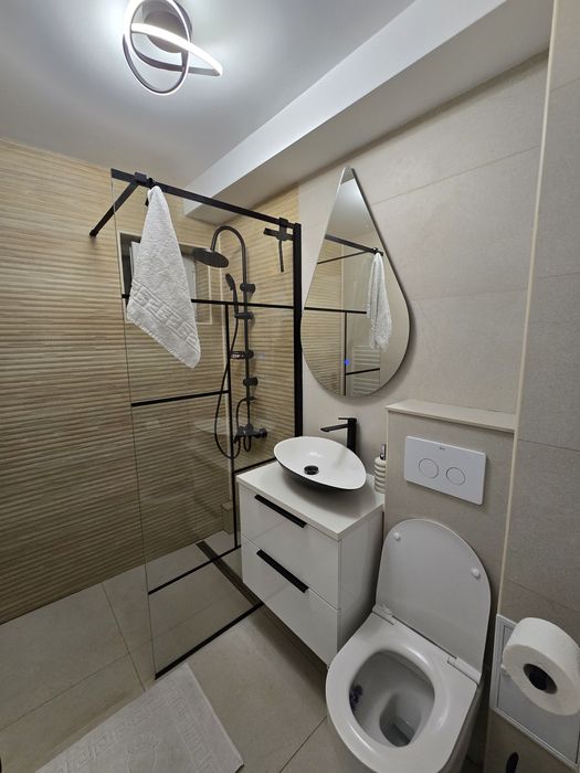 INCHIRIEZ apartament cu 2 camere in regim hotelier