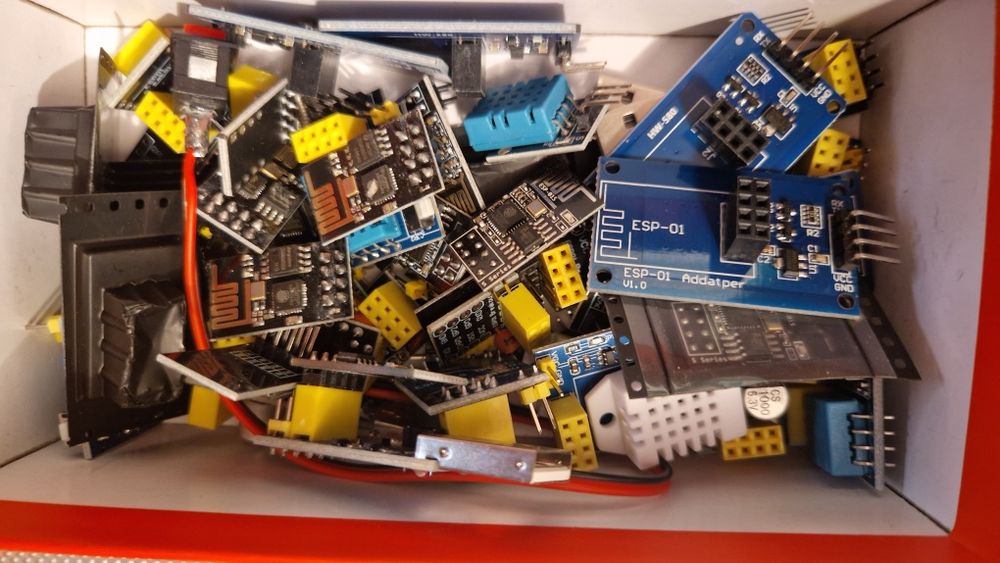ESP32 / Arduino компоненти – релета, дисплеи, сензори, захранвания и модули