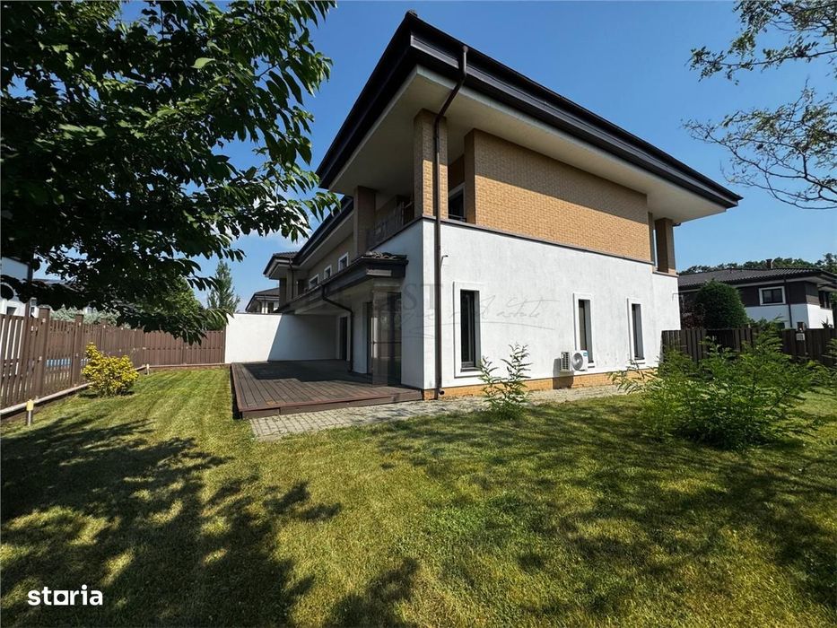 De Vanzare Vila Duplex | Oxford Gardens