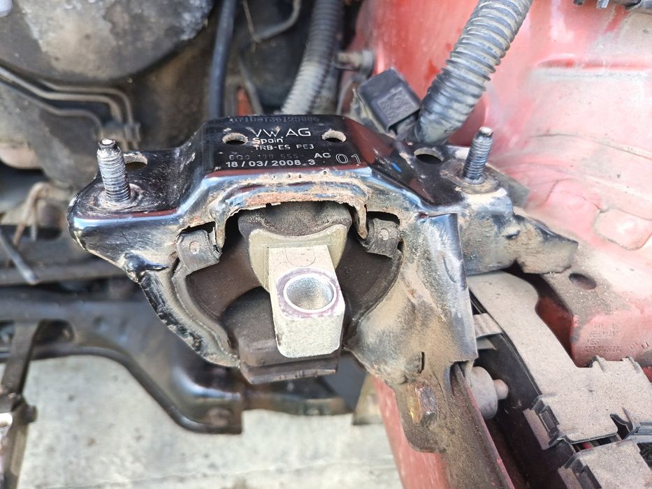 Tampon motor stanga Skoda Fabia 2 (5J, 542) [Fabr 2007-2014] 6Q0 199 5