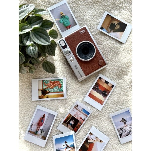 Fujifilm Instax Mini Evo коричневый