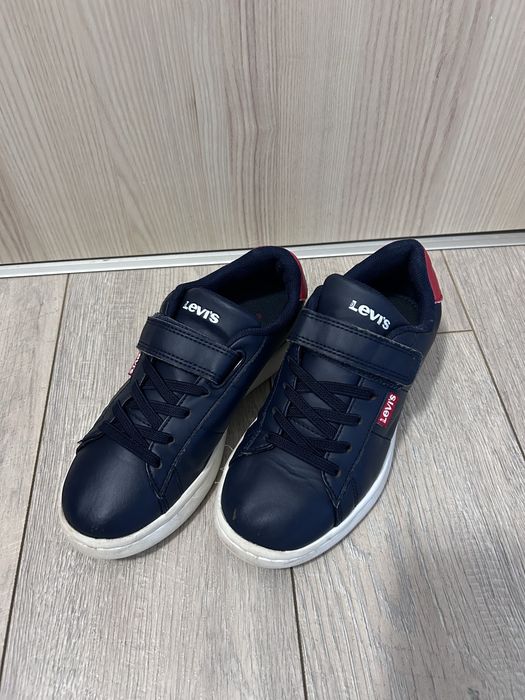 Pantofi sport Levi’s piele nr 32