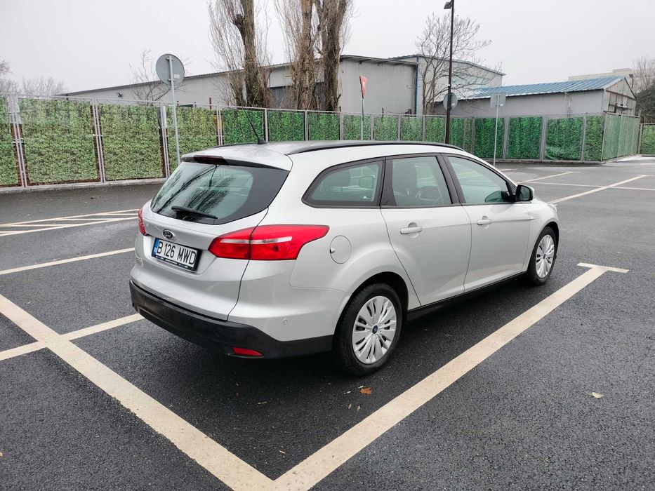 Ford Focus / An 2016 / Inmatriculat RO 11 NOV / Scaune Incalzite/ Navi