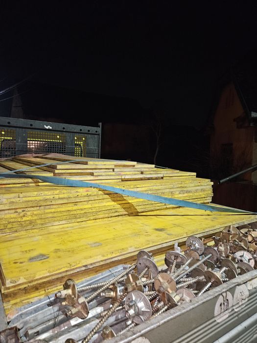 Vand panouri doka cofraje si inchiriez placa galbena 27 montanti pene