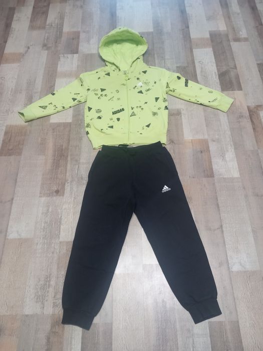 Trening Adidas 6-7 anișori.