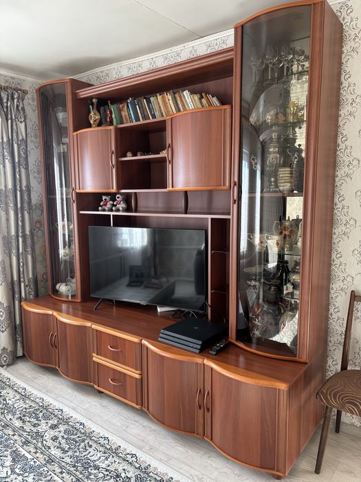 Продам стенку для гостиной