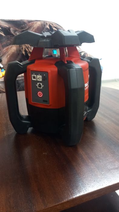 Hilti PR 30 HVS A12 ротационен лазерен нивелир