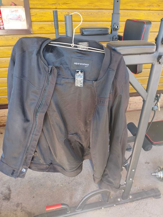 Продам куртку для мотоцикла