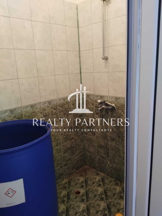 Продава се Промишлена сграда в Перник, Калкас - 789 кв.м за 721 €/кв.м - Снимка #14