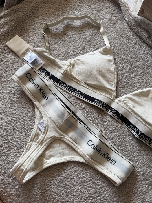 Calvin Klein бельо