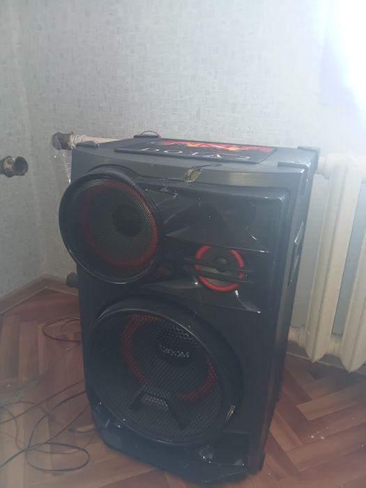 Музыкальный центр LG