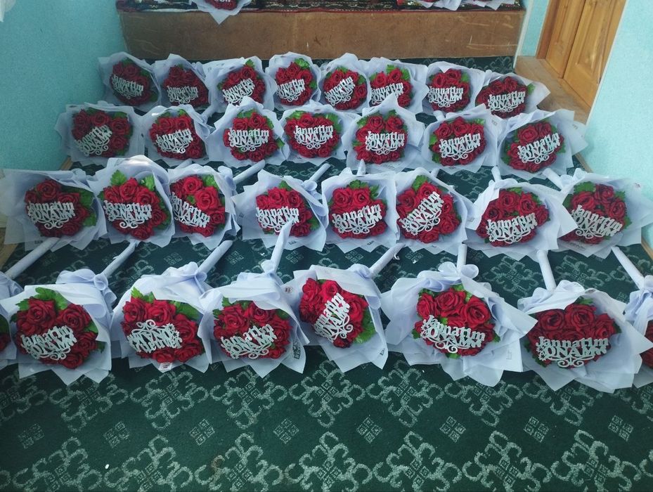 Xushboy sovunli suniy gullar