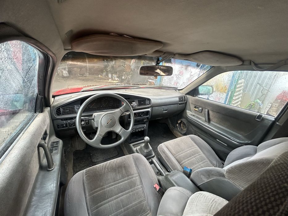 Машина Mazda 626