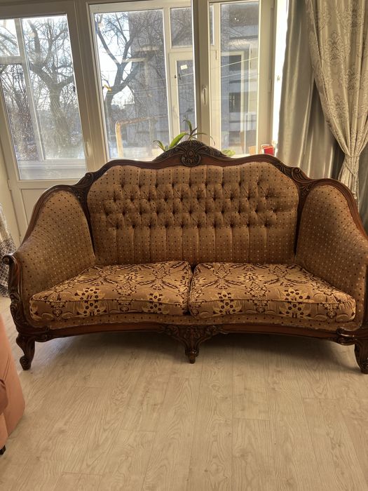 Продается диван .