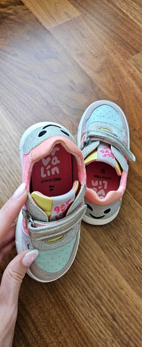 Обувки 21-24 размер, при интерес за даден модел, изпратете съобщение.