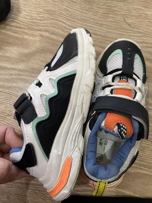 Детстке кросовки