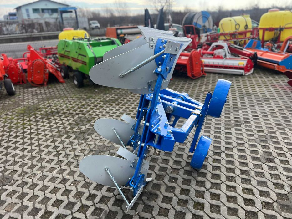 Plug agricol 2 trupite reversibil hidr cormane pline Konig Traktoren