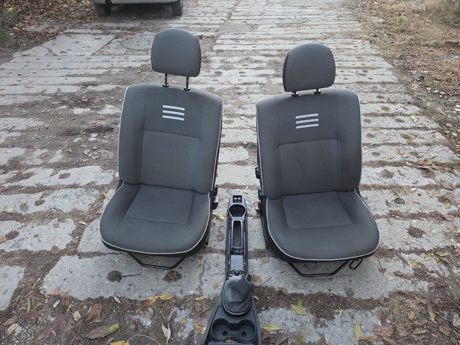 Scaune logan-sandero model Story cu încălzire si tunel schimbator duster