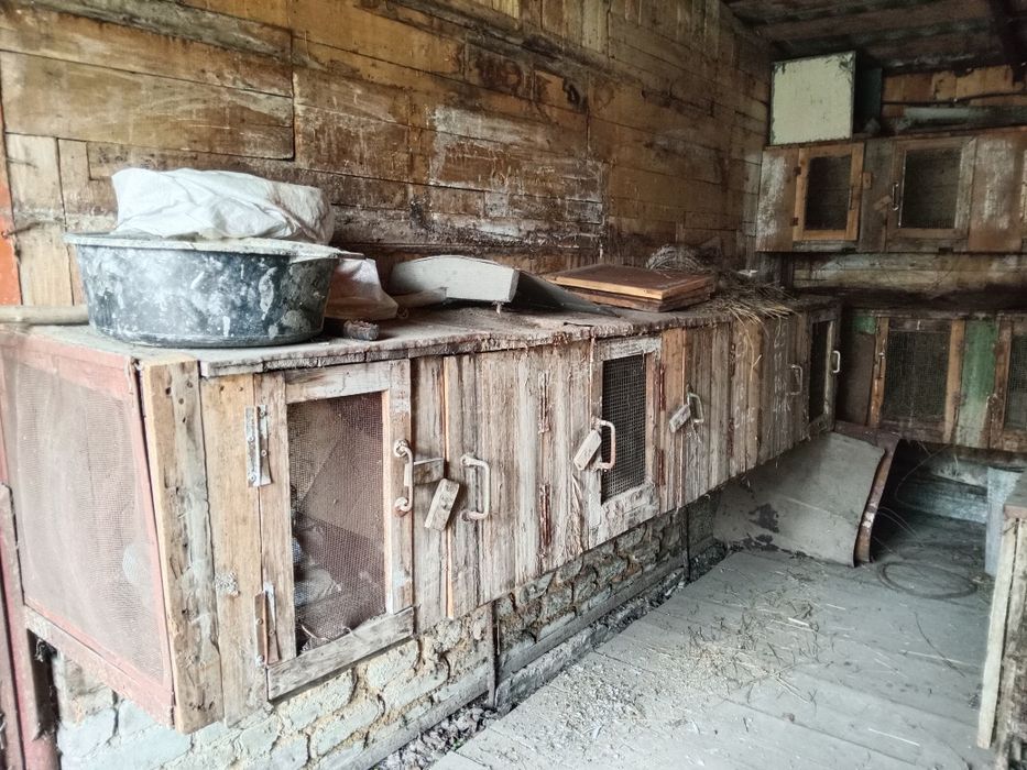 Продам клетки для кроликов