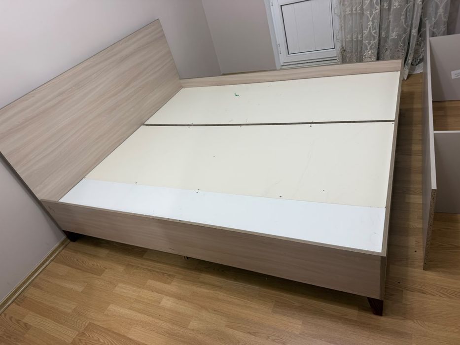 Продам кровать двух спалка 180/200