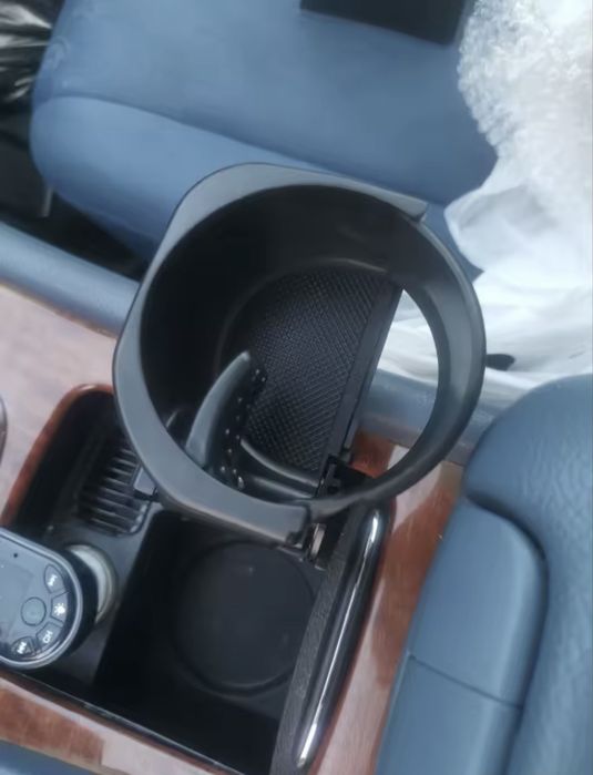 Нов С Високо Качество Cup Holder за Mercedes-benz W203  C-class В203
