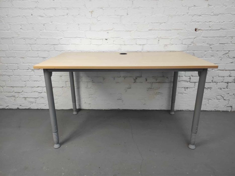 Офис/работно бюро Kinnarps Швеция