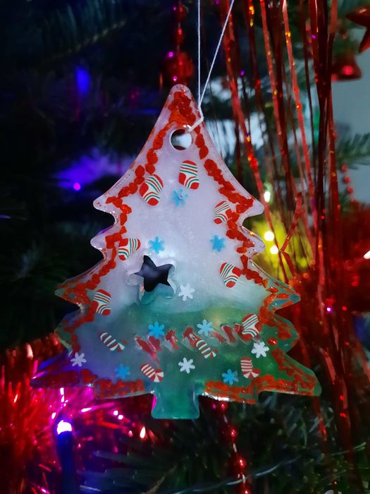 Decoratiuni de Craciun din rasina epxidica