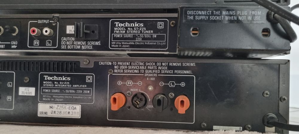 Linie Technics, amplificator, deck si radio